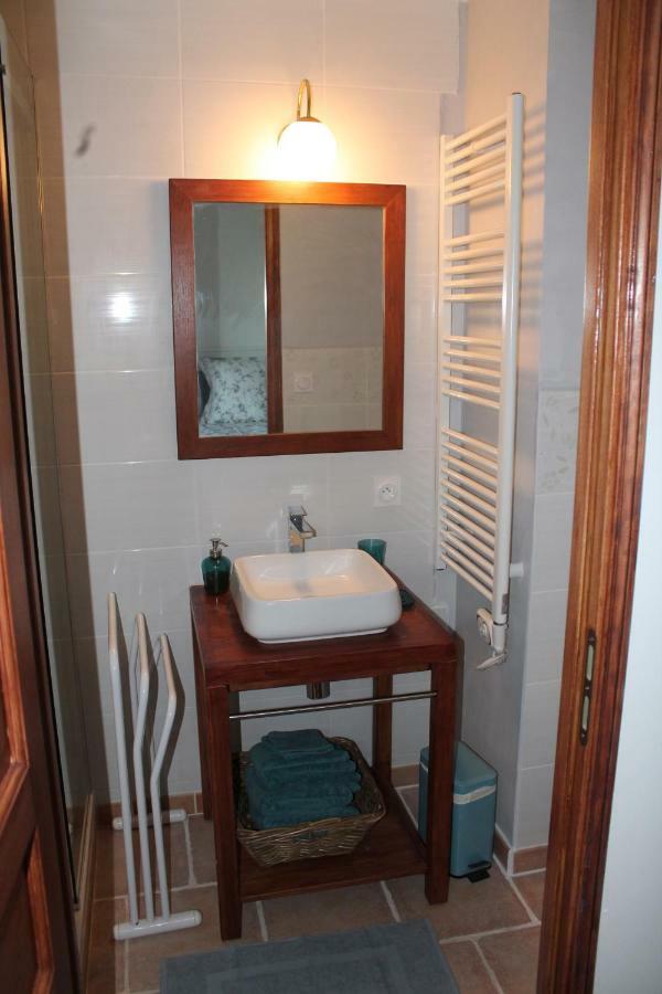 L'Ancien Presbytere Hotel Monterfil Buitenkant foto
